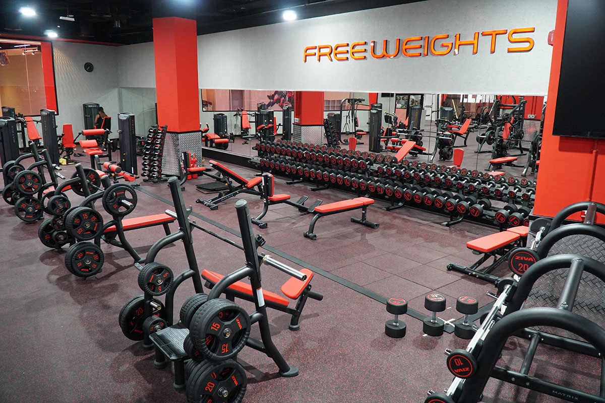 METROFITT Al Ghurair Freeweights Area1